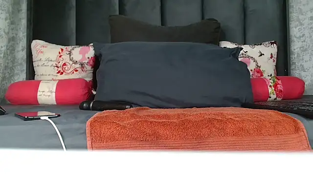 Lucy Blacksilk online show from February 2026 07:45:02 PM