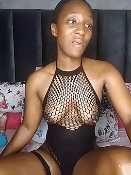 Lucy Blacksilk online show from February 2026 10:20:01 PM