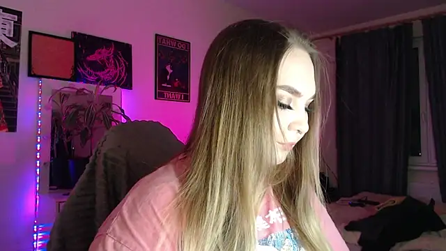 Greeenfriends6969 online show from November 2025 10:02:01 PM