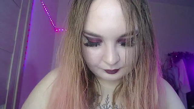 Greeenfriends6969 online show from December 2024 10:59:02 PM