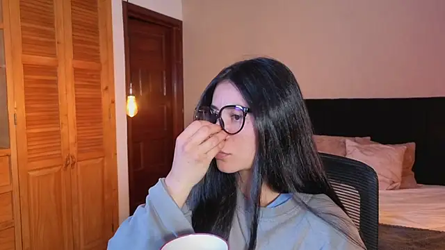 ChloeTurner  online show from April 2026 08:53:02 PM