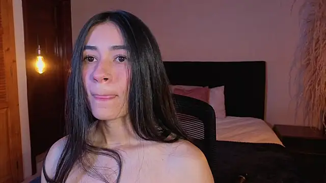 ChloeTurner  online show from March 2026 08:05:01 PM