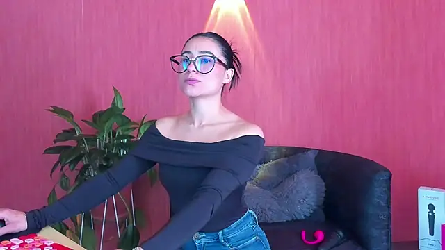 ChloeTurner  online show from March 2026 06:45:02 PM