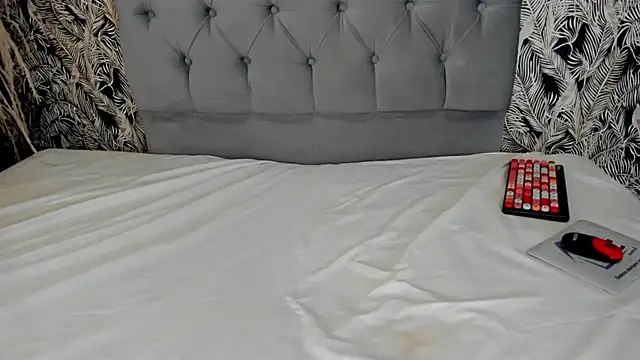 ChloeTurner  online show from March 2025 04:33:02 PM
