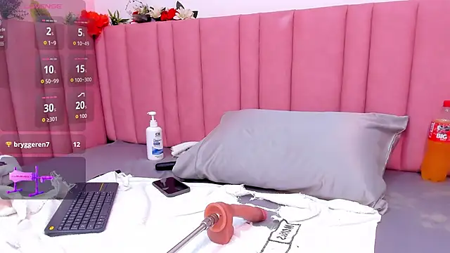 Snapshot of isabella_santos1 chatting on November 2025 03:51:04 AM isabella santos1 online show from November 2025 03:51:04 AM