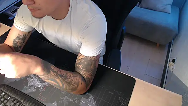 team dinamite69 online show from February 2026 12:17:02 PM