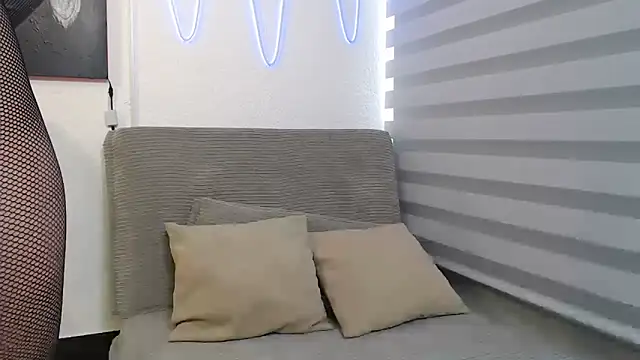 team dinamite69 online show from October 2025 02:50:02 PM