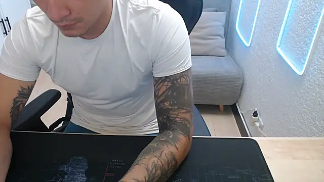 team dinamite69 online show from February 2026 12:38:01 PM