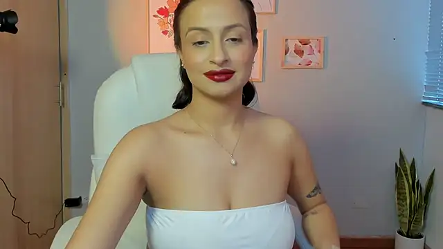 Elena Ruiz online show from January 2025 07:07:01 PM