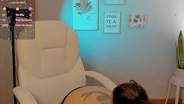 Elena Ruiz online show from February 2025 07:18:02 PM