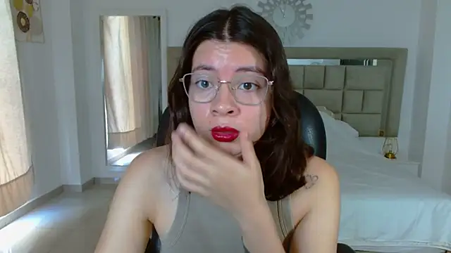 zoecruzz online show from October 2025 03:11:01 PM