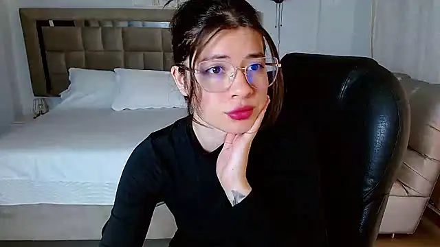 zoecruzz online show from January 2026 03:26:02 PM