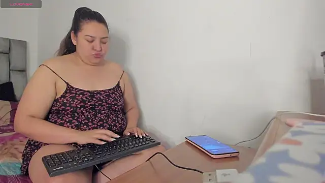 cutiepeach online show from December 2024 02:36:02 AM