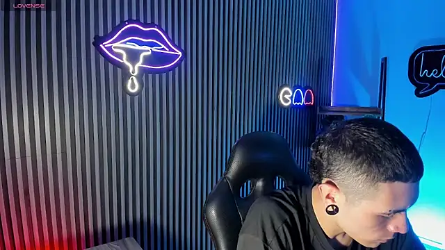 Jefer rick  online show from November 2025 12:27:02 PM