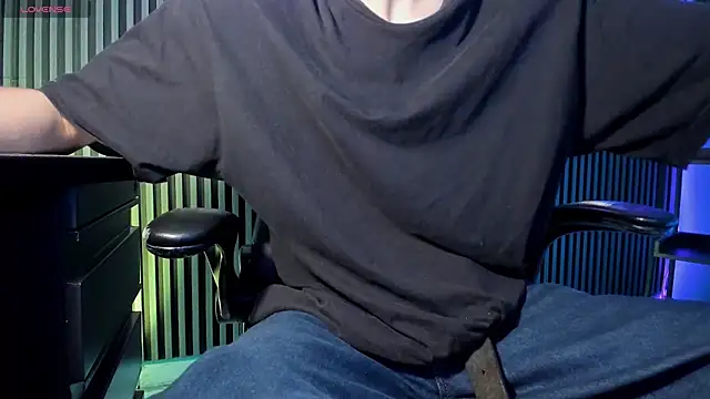 Jefer rick  online show from October 2025 12:48:01 PM