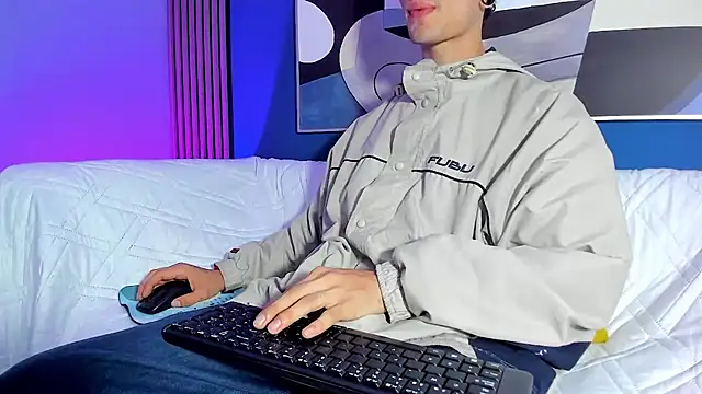 Jefer rick  online show from October 2025 12:39:02 PM