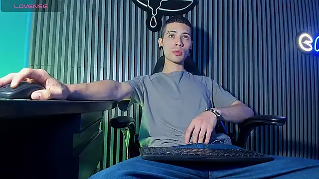 Jefer rick  online show from October 2025 12:51:02 PM