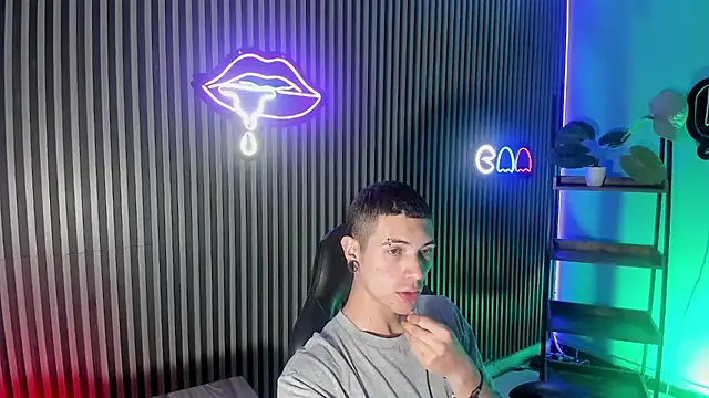 Jefer rick  online show from December 2025 12:55:01 PM