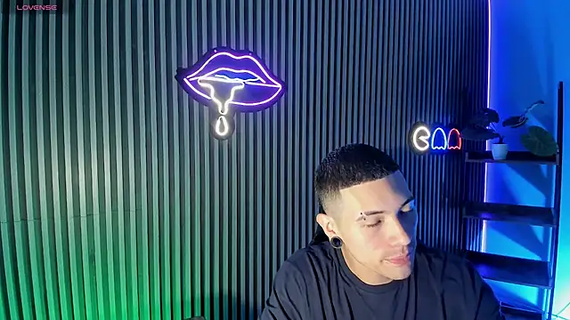 Jefer rick  online show from November 2025 12:09:01 PM