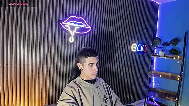 Jefer rick  online show from October 2025 12:48:02 PM