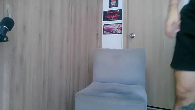 Aaron kwok28 online show from November 2025 09:09:01 PM