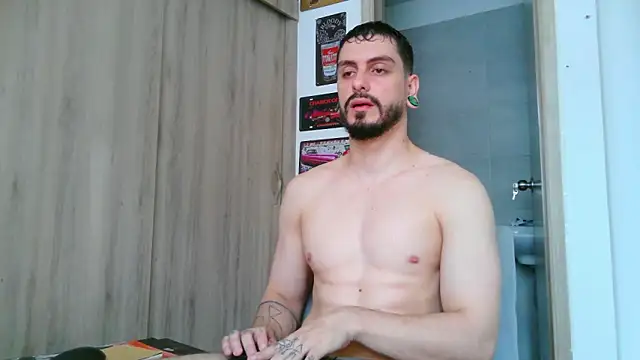 Aaron kwok28 online show from March 2026 09:43:02 PM