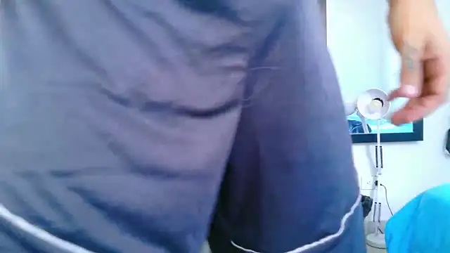 Aaron kwok28 online show from April 2026 04:54:02 PM