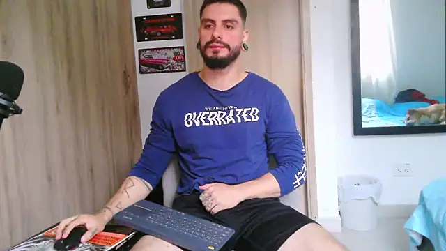 Aaron kwok28 online show from February 2026 09:58:01 PM