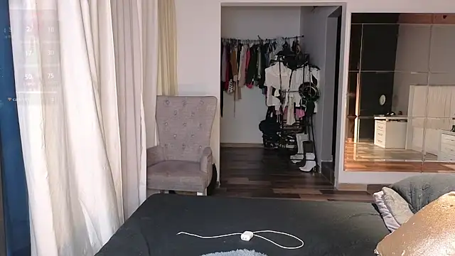 greyslopez online show from September 2025 11:59:01 PM
