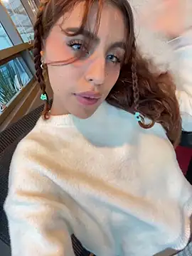 Katee Jones online show from December 2025 10:35:02 PM