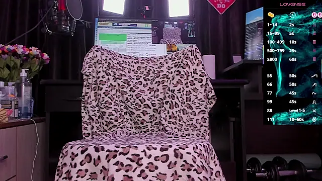 Raissa sky26 online show from September 2025 02:43:02 AM