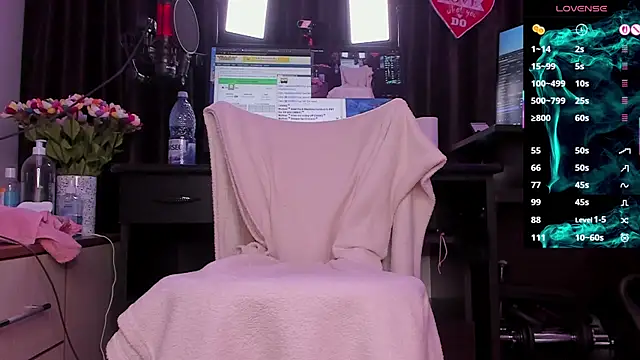 Raissa sky26 online show from December 2025 03:38:02 AM