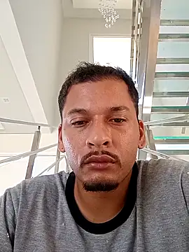 MorenoTatu online show from April 2026 02:33:01 PM