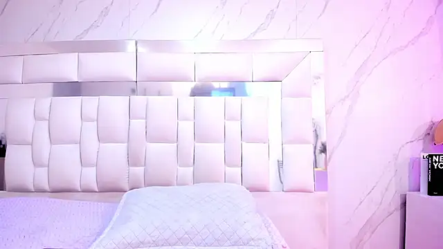 BritneyCollins online show from November 2025 11:59:02 AM