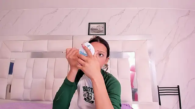 BritneyCollins online show from September 2025 11:26:02 AM