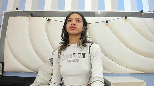 BritneyCollins online show from March 2026 01:15:02 PM