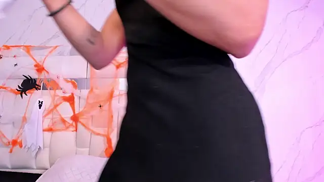 BritneyCollins online show from October 2025 11:55:01 AM