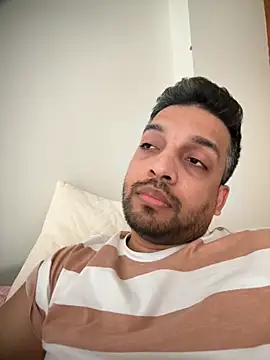 Snapshot of a4ashes chatting on November 2025 09:52:02 AM a4ashes online show from November 2025 09:52:02 AM