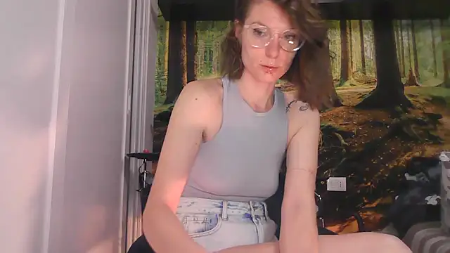 Snapshot of Feli_blue chatting on April 2026 08:43:01 AM Feli blue online show from April 2026 08:43:01 AM