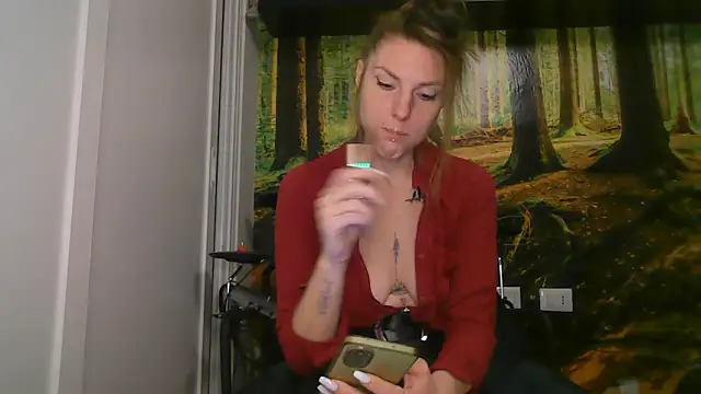 Snapshot of Feli_blue chatting on December 2025 09:25:01 AM Feli blue online show from December 2025 09:25:01 AM