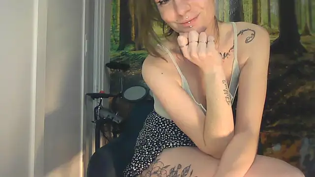 Feli blue online show from March 2026 11:43:01 PM