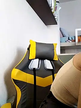 Snapshot of Feli_blue chatting on February 2025 09:07:02 AM Feli blue online show from February 2025 09:07:02 AM