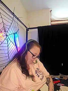Bunny Cummings online show from September 2025 04:24:01 PM