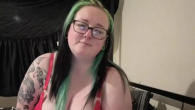 Snapshot of Bunny_Cummings chatting on June 2026 10:32:02 PM Bunny Cummings online show from June 2026 10:32:02 PM