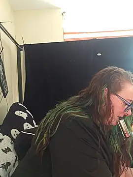 Bunny Cummings online show from October 2025 03:02:01 PM