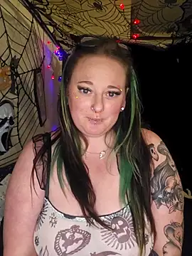 Bunny Cummings online show from October 2025 06:38:01 PM