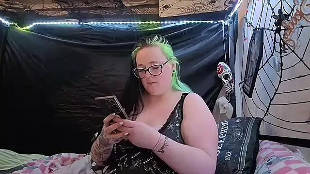 Snapshot of Bunny_Cummings chatting on March 2026 11:38:01 PM Bunny Cummings online show from March 2026 11:38:01 PM