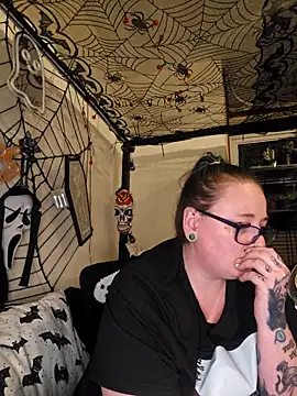 Snapshot of Bunny_Cummings chatting on November 2025 10:47:01 PM Bunny Cummings online show from November 2025 10:47:01 PM