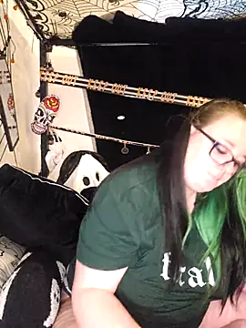 Snapshot of Bunny_Cummings chatting on October 2025 08:57:01 AM Bunny Cummings online show from October 2025 08:57:01 AM