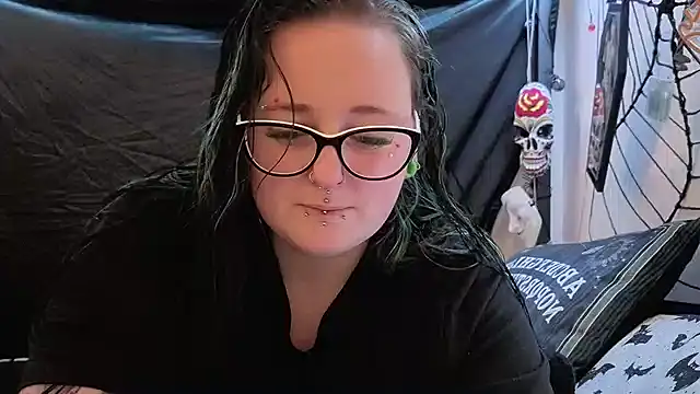 Snapshot of Bunny_Cummings chatting on January 2026 10:36:01 PM Bunny Cummings online show from January 2026 10:36:01 PM